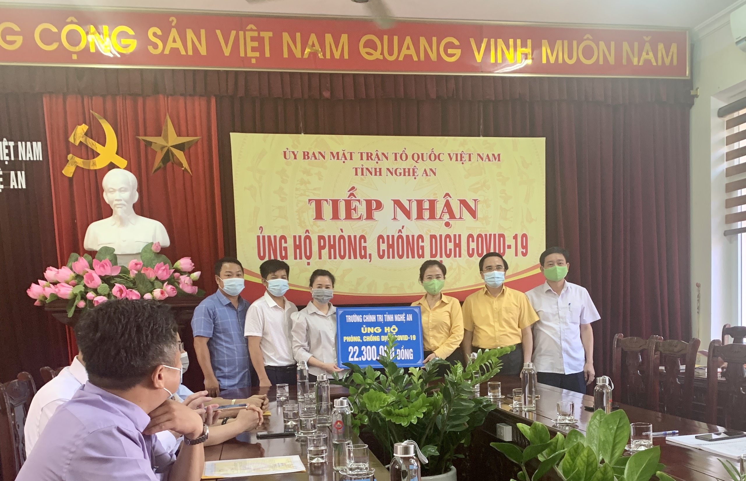 Trường Chính trị tỉnh Nghệ An: Ủng hộ 22.300.000 đồng phòng, chống dịch COVID-19