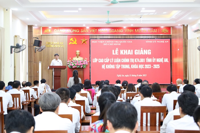 Khai giảng lớp Cao cấp lý luận chính trị K74.B01 Tỉnh ủy Nghệ An, hệ không tập trung, khóa học 2023 - 2025