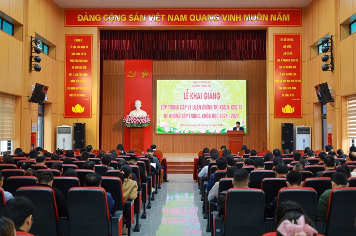 Khai giảng lớp Trung cấp lý luận chính trị K55.9, K55.11 (học ngoài giờ hành chính), hệ không tập trung, khóa học 2025-2027