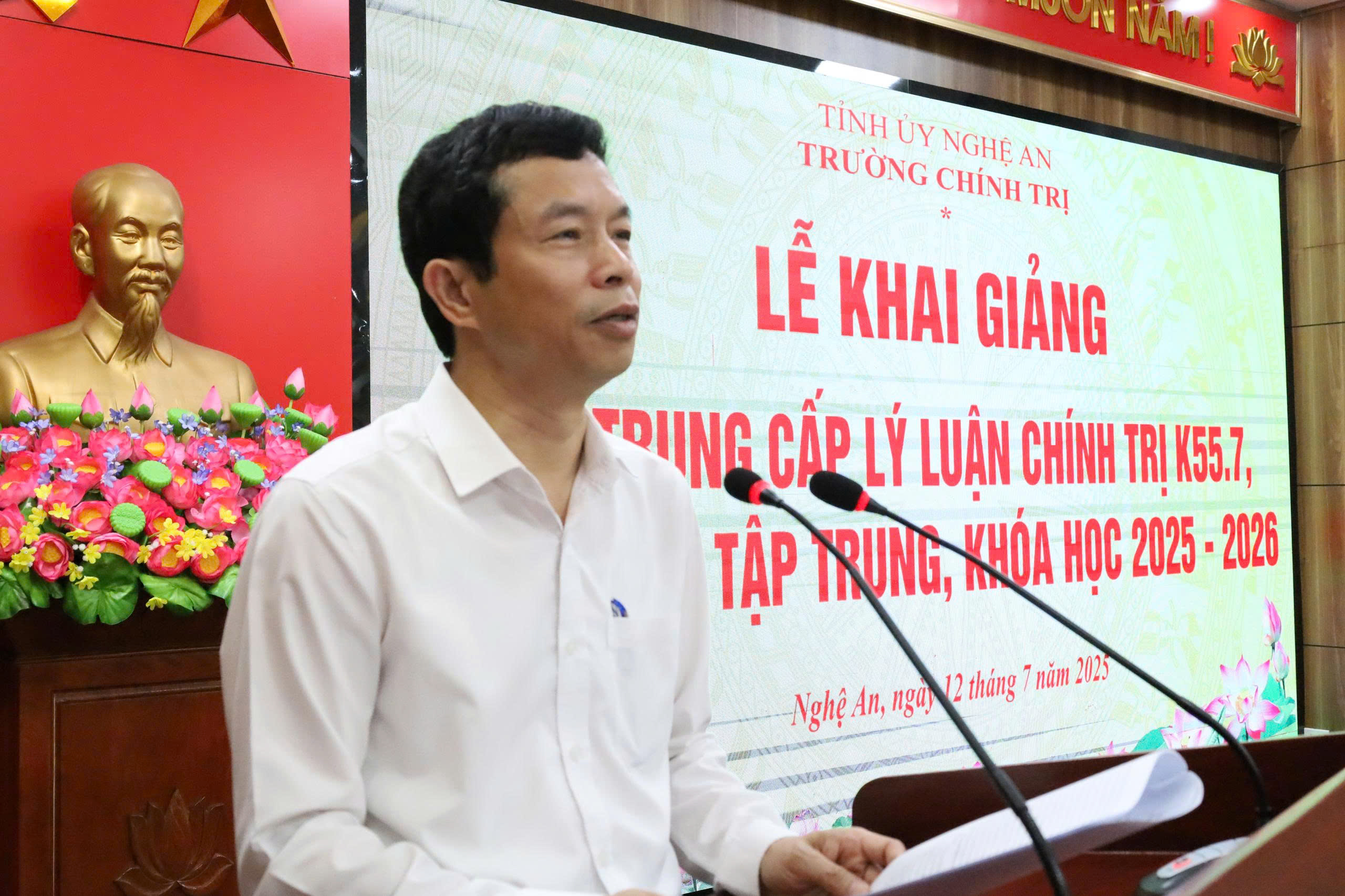 Khai giảng lớp Trung cấp lý luận chính trị K55.7, hệ không tập trung, khóa học 2025-2026