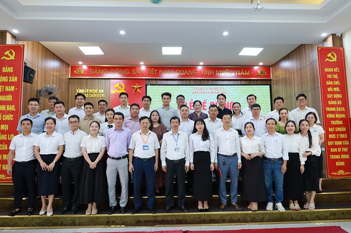 Bế giảng lớp Trung cấp lý luận chính trị K55.4, hệ tập trung, khóa học 2025-2026