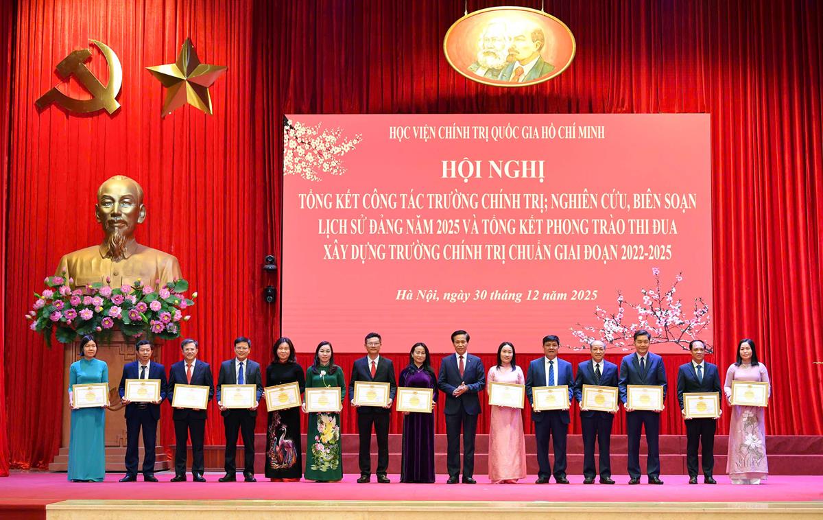 Hội nghị tổng kết công tác trường chính trị; nghiên cứu, biên soạn lịch sử Đảng năm 2025 và tổng kết phong trào thi đua xây dựng trường chính trị chuẩn giai đoạn 2022-2025